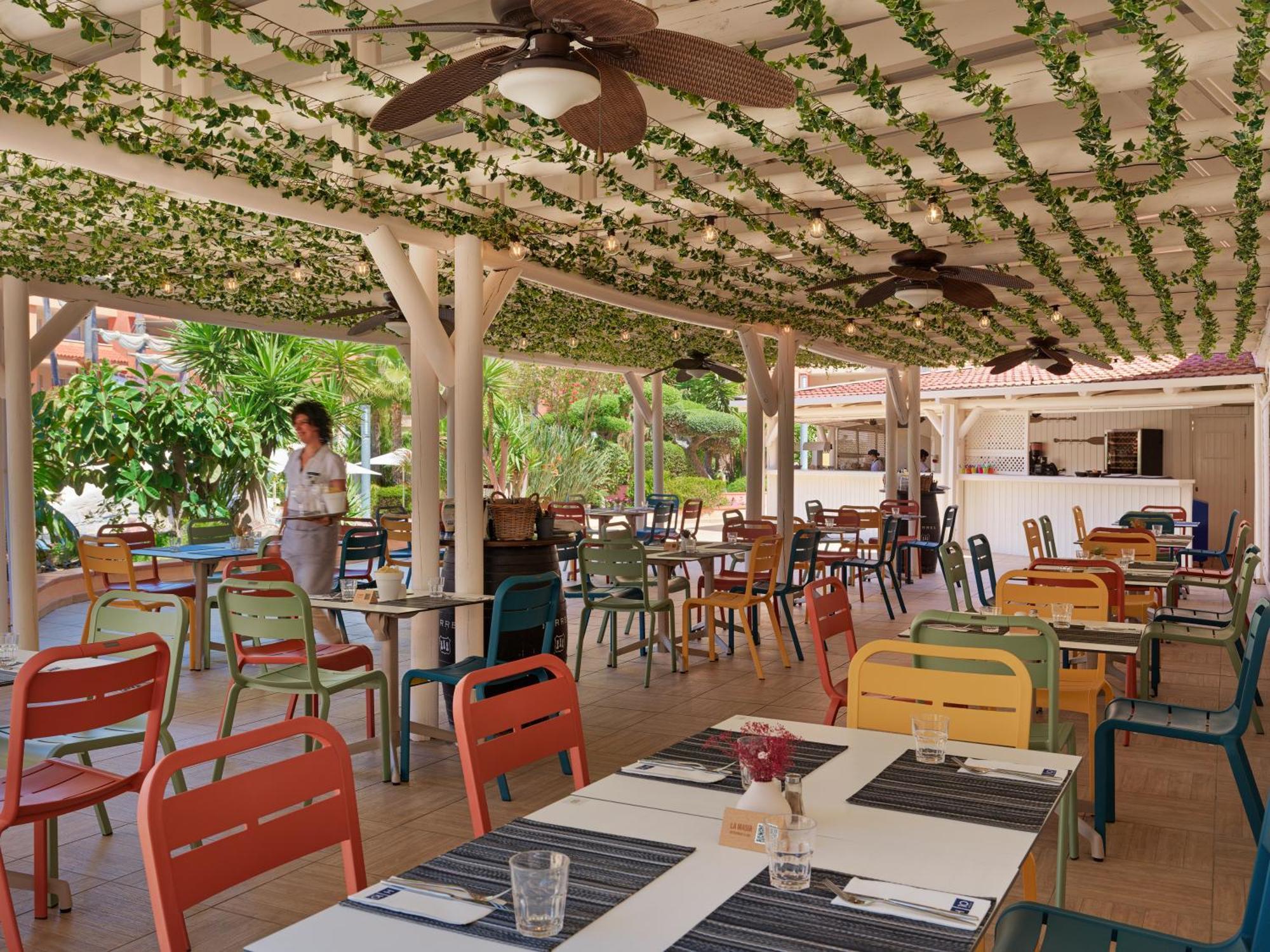 H10 Mediterranean Village Salou Exteriér fotografie