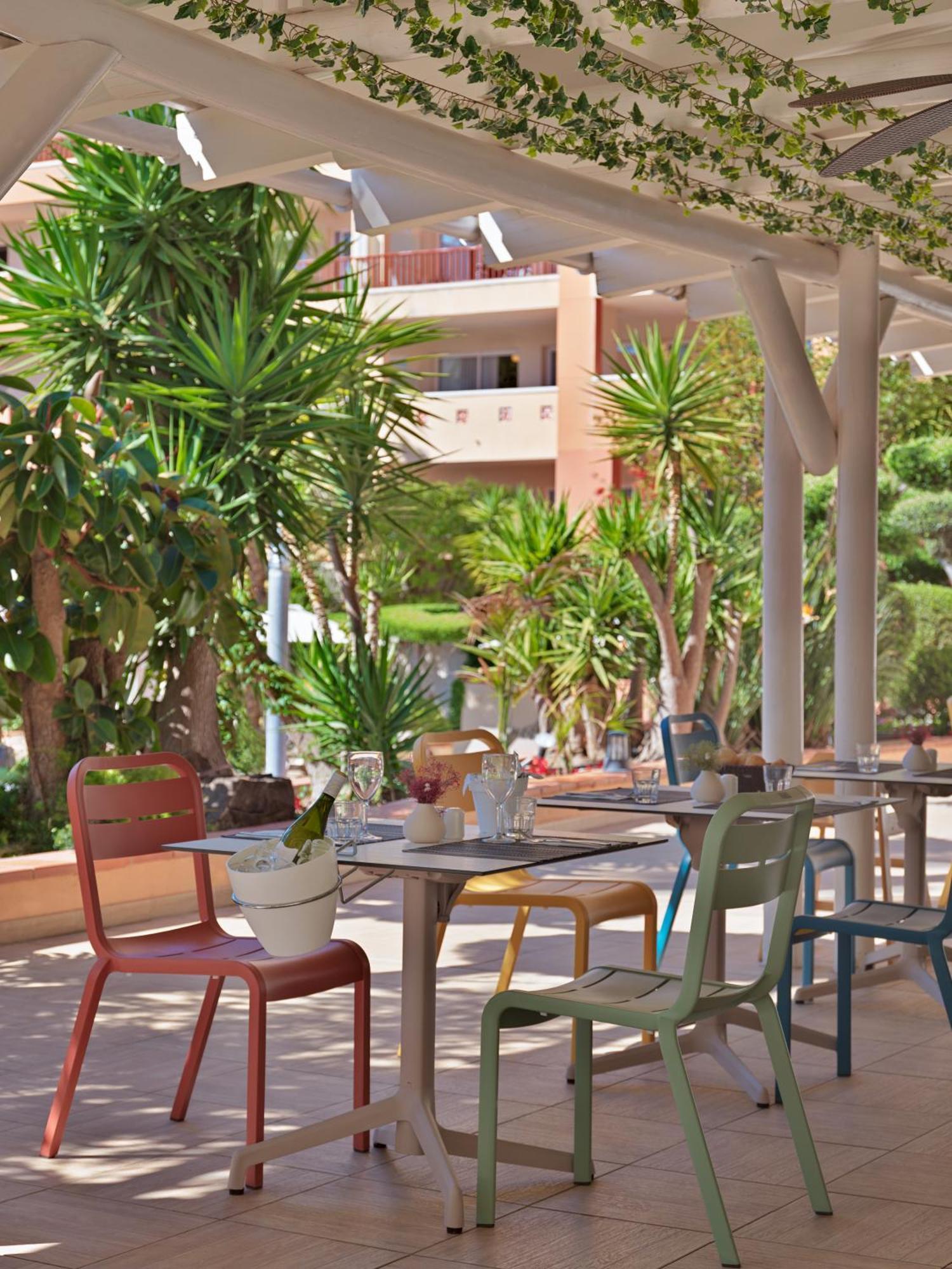 H10 Mediterranean Village Salou Exteriér fotografie